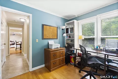 Entry Way - 3 Cherokee Dr, Brookfield, CT 06804 photo 3 of 3