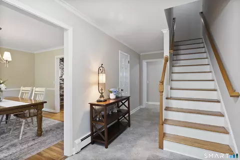 Entry Way - 3 Cherokee Dr, Brookfield, CT 06804 photo 2 of 3