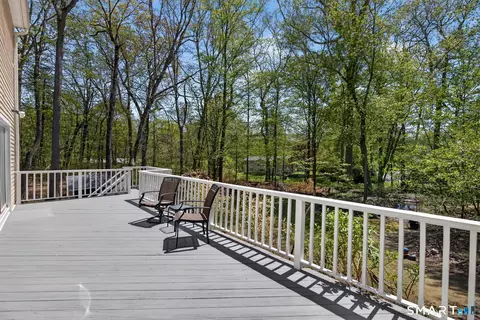 Exterior - 482 Luba Dr, Orange, CT 06477 photo 3 of 4