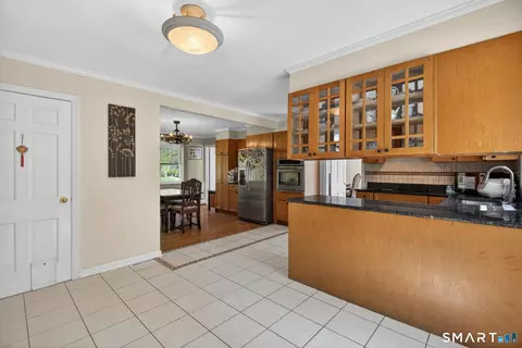 Kitchen - 482 Luba Dr, Orange, CT 06477 photo 3 of 3