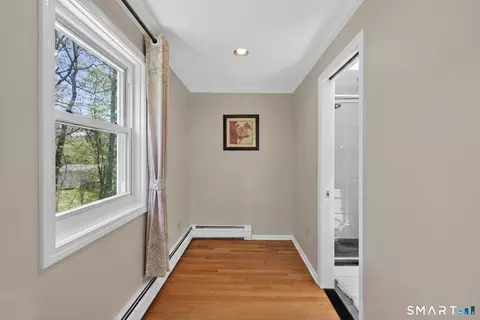 Entry Way - 482 Luba Dr, Orange, CT 06477 photo 3 of 3