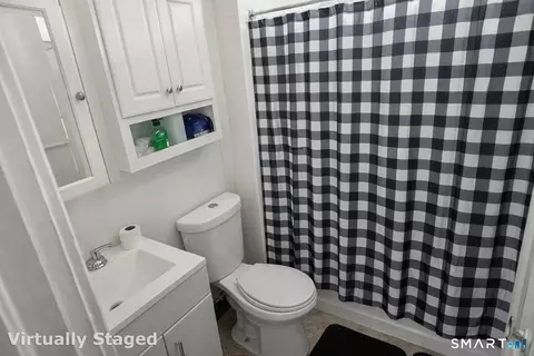 Bath - 171 Morse St, Hamden, CT 06517 photo 1 of 2