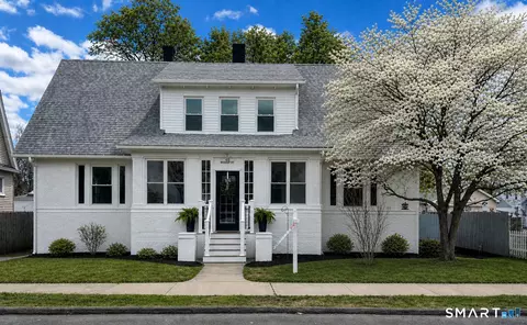 48 Bishop St, East Haven, CT 06512