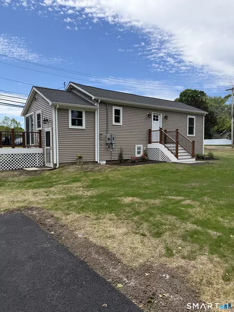 233 Chapel St, Milford, CT 06460