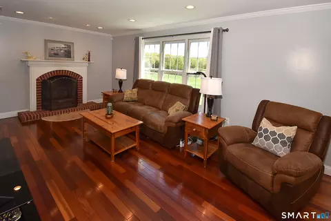 Living - 30 Michael Ln, Suffield, CT 06078 photo 2 of 3