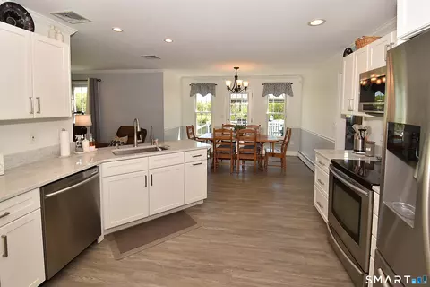 Kitchen - 30 Michael Ln, Suffield, CT 06078 photo 2 of 4