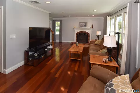Living - 30 Michael Ln, Suffield, CT 06078 photo 1 of 3