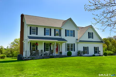 30 Michael Ln, Suffield, CT 06078