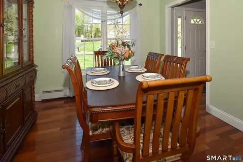 Dining - 30 Michael Ln, Suffield, CT 06078 photo 3 of 4