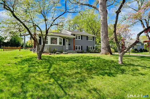 147 Berrian Rd, Stamford, CT 06905