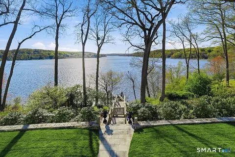 77 Joshua Ln, Lyme, CT 06371