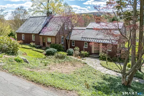 29 Spencer Rd, Higganum, CT 06441