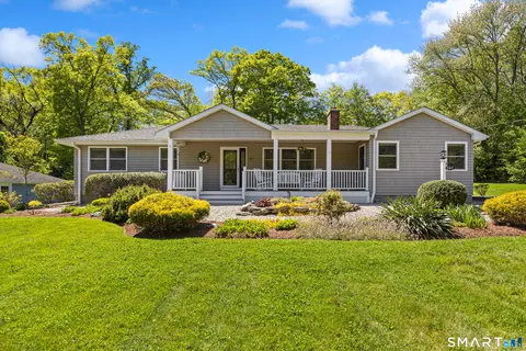 202 Hill St, Hamden, CT 06514
