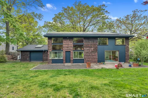 Exterior - 841 Prospect St, Hamden, CT 06517 photo 1 of 4