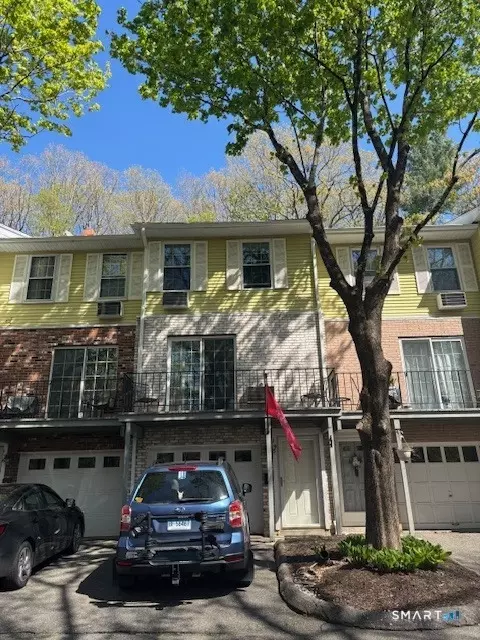 95 Hunter Ct #95, Torrington, CT 06790