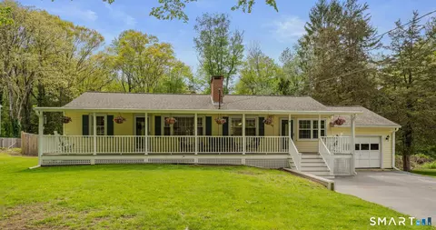 65 Flat Iron Rd, Guilford, CT 06437
