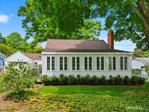 12 Jones Ln, Deep River, CT 06417