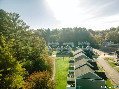 37 Valley View Dr #14A, Killingly, CT 06241
