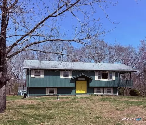16 Julian Dr, Preston, CT 06365