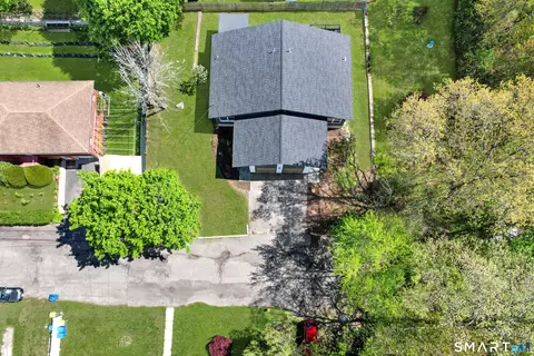View/Area - 35 Lilly St, Waterbury, CT 06708 photo 1 of 2