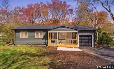 16 Beverly Rd, East Lyme, CT 06357
