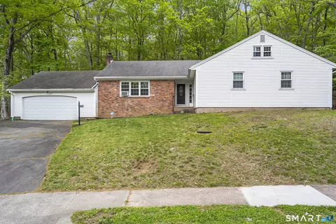295 Stevenson Rd, New Haven, CT 06515
