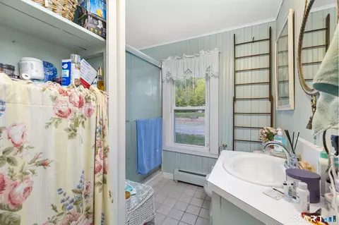 Bath - 99 Halls Hill Rd, Killingly, CT 06239 photo 1 of 1