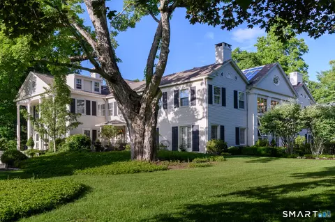 1 Great Elm Dr, Sharon, CT 06069