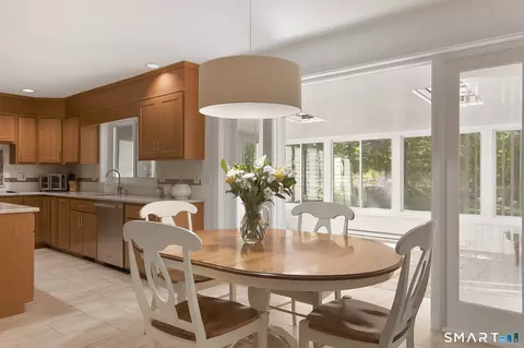 Dining - 44 High Ridge Rd, Redding, CT 06896 photo 1 of 3