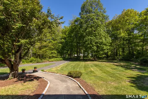 Exterior - 44 High Ridge Rd, Redding, CT 06896 photo 4 of 6