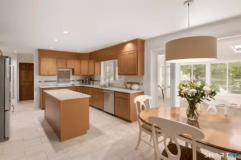 Kitchen - 44 High Ridge Rd, Redding, CT 06896 photo 1 of 5