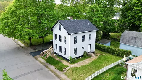 16 Winthrop St, Meriden, CT 06451
