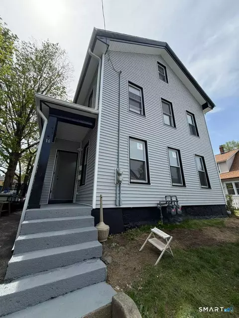 16 Winthrop St, Meriden, CT 06451