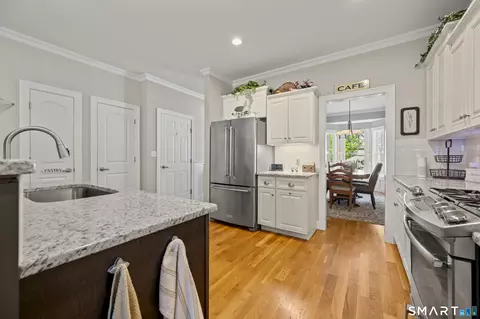 Kitchen - 11 Webster Ln #6, Middletown, CT 06457 photo 5 of 5