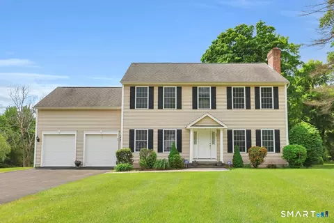 95 Higgins Rd, Cheshire, CT 06410