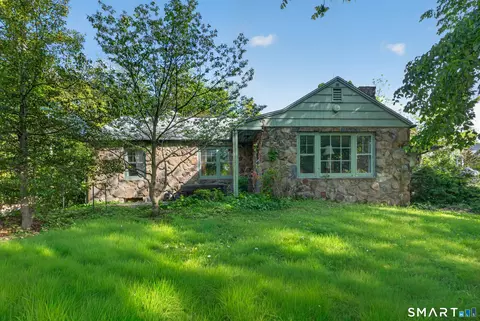 54 Elm St, Fairfield, CT 06824