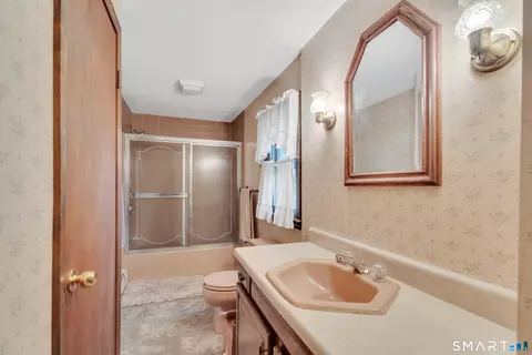 Bath - 350 High St, Torrington, CT 06790 photo 4 of 5