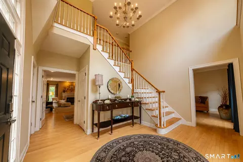 Entry Way - 4 Ortense Dr, Wallingford, CT 06492 photo 1 of 2