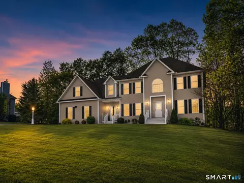 Exterior - 4 Ortense Dr, Wallingford, CT 06492 photo 3 of 4