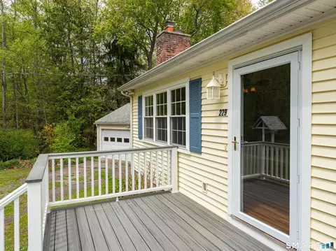 Exterior - 229 Johnson Rd, Hamden, CT 06518 photo 2 of 8