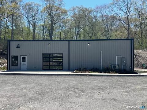 972 Long Cove Rd, Ledyard, CT 06335