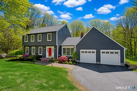 111 Acorn Rd, Madison, CT 06443