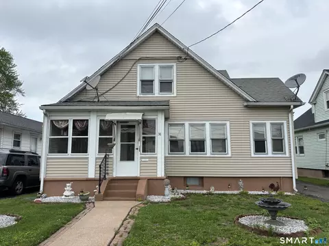 38 Layton St, West Hartford, CT 06110
