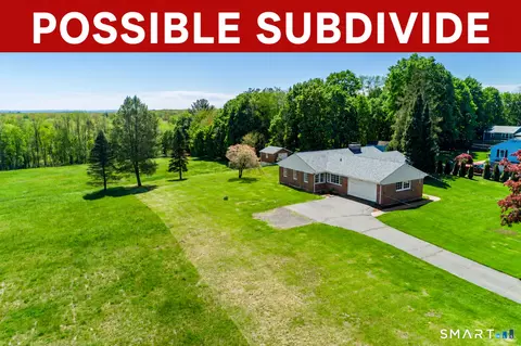 207 S Main St, East Granby, CT 06026