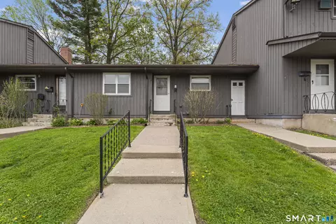 255 Williamstown Ct #255, Newington, CT 06111