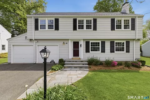 48 Brainard Rd, West Hartford, CT 06117