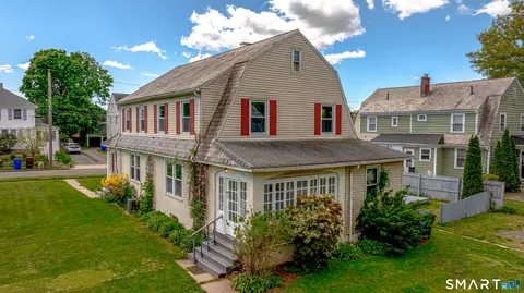 57 Washington Cir, West Hartford, CT 06119