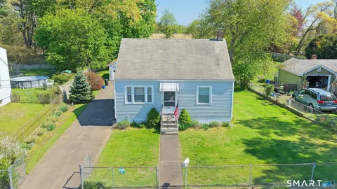231 Veres St, Fairfield, CT 06824