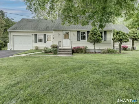 152 Middle St, Middletown, CT 06457