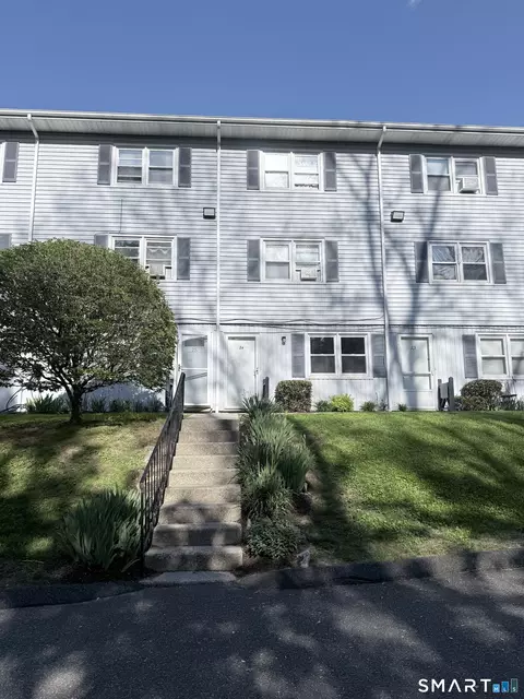 24 Pumpkin Hill Rd #24, New Milford, CT 06776